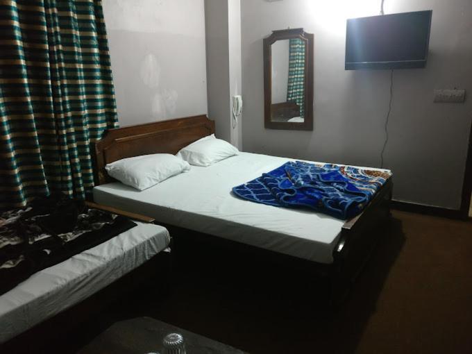 Al Rehman Hotel Lahore Ngoại thất bức ảnh